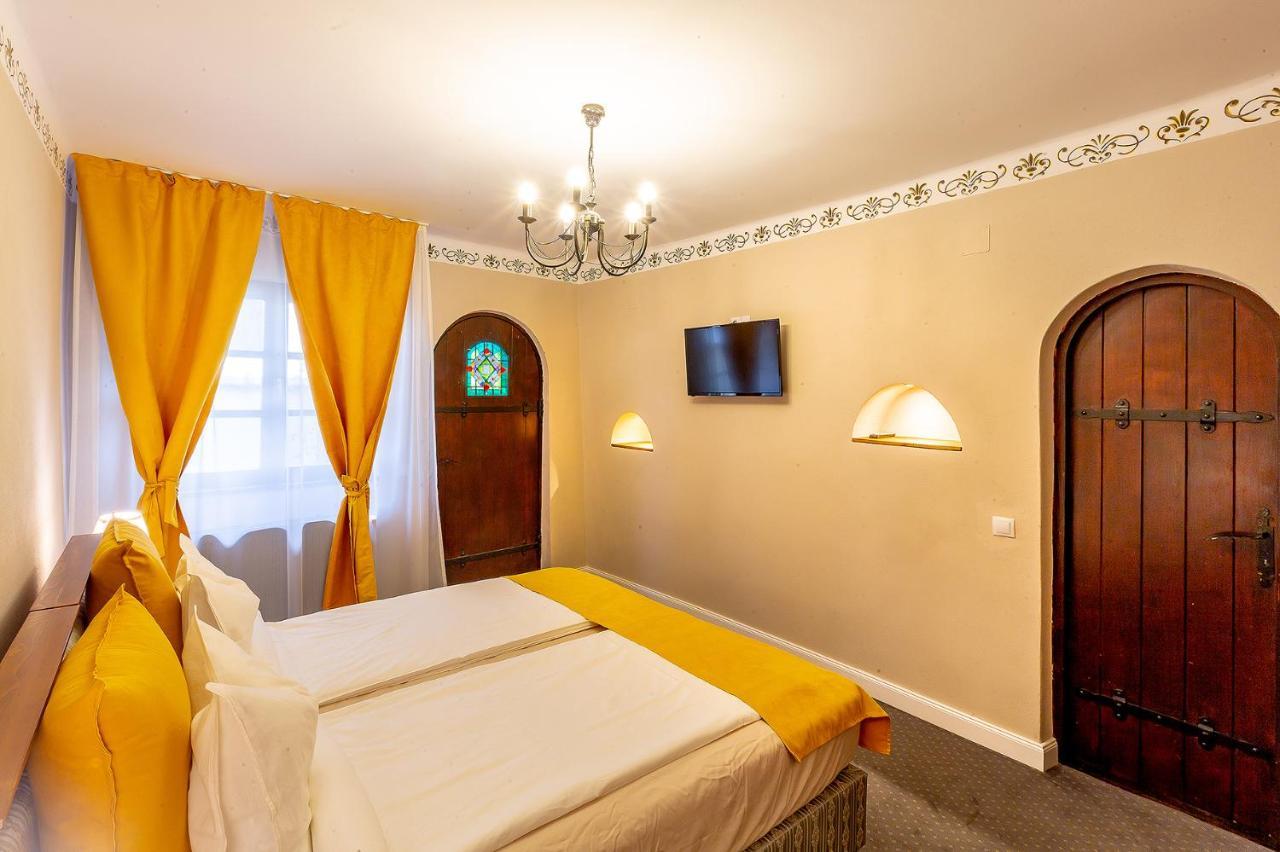 Casa Joseph Haydn Hotel Sighişoara Buitenkant foto